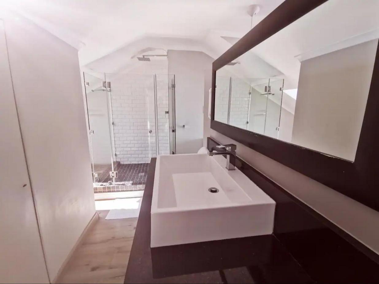 809 Umdloti Beach Resort Room photo